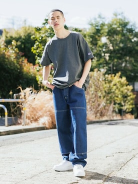 「Champion（チャンピオン）のアイテム」を使った、平石 智大さん（メンズ・175cm）の夏コーディネート
