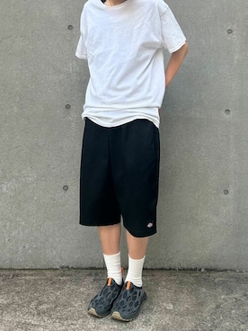 「GILDAN（ギルダン）のアイテム（Tシャツ/カットソー）」を使った、平石 智大さん（メンズ・175cm）の夏コーディネート