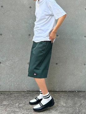 「アイテム（チノパンツ）」を使った、平石 智大さん（メンズ・175cm）の夏コーディネート