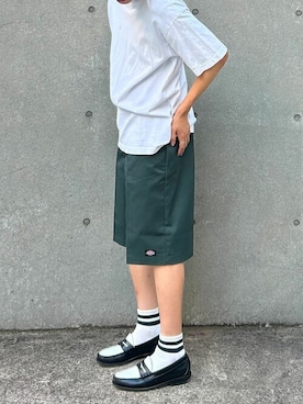 「アイテム（チノパンツ）」を使った、平石 智大さん（メンズ・175cm）の夏コーディネート