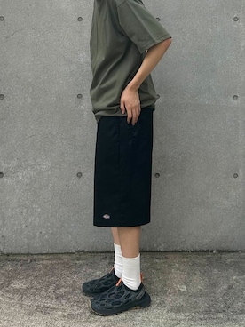 「アイテム（チノパンツ）」を使った、平石 智大さん（メンズ・175cm）の夏コーディネート