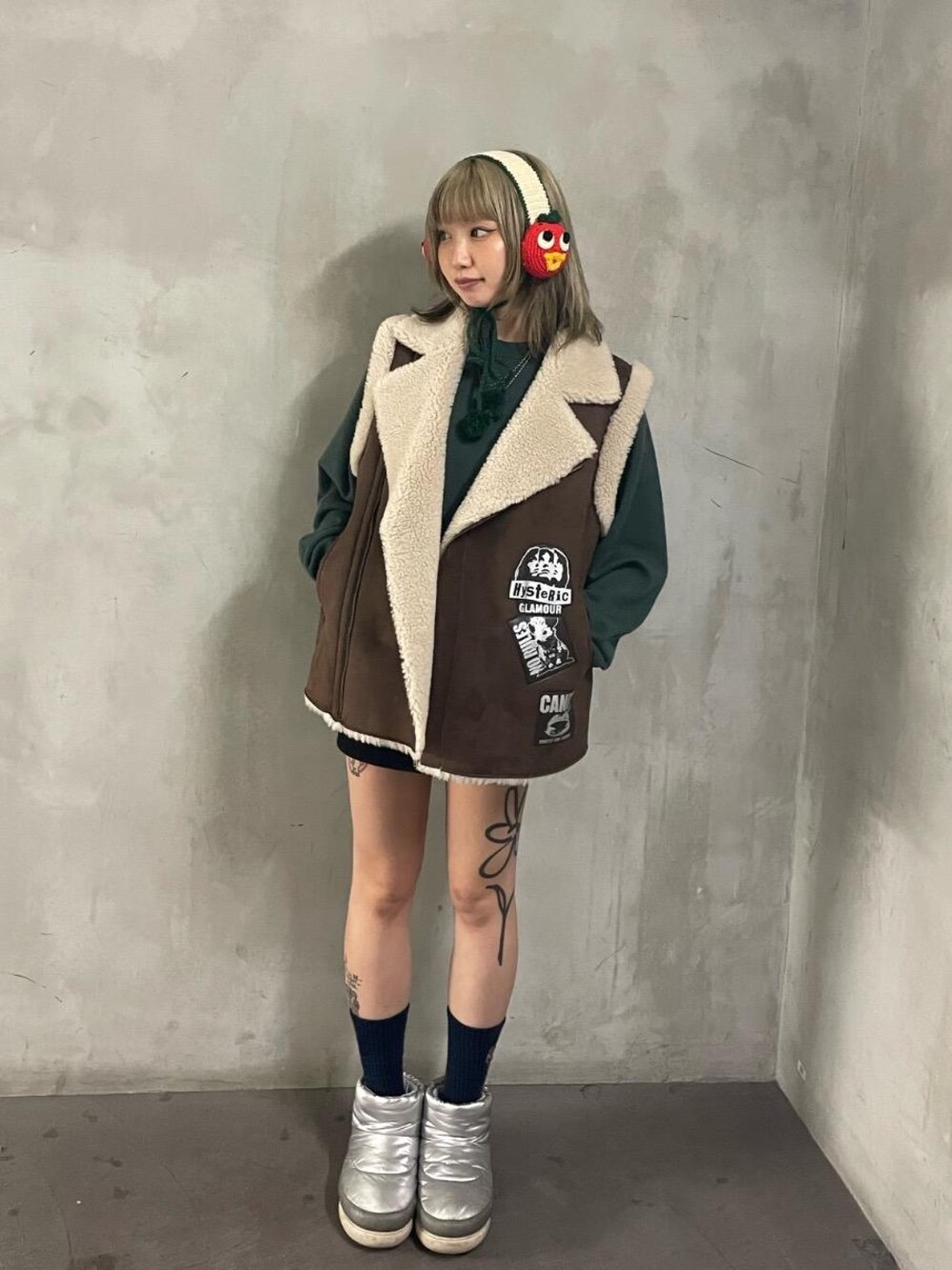 HYSTERIC GLAMOURのイヤーマフを使った人気ファッションコーディネート