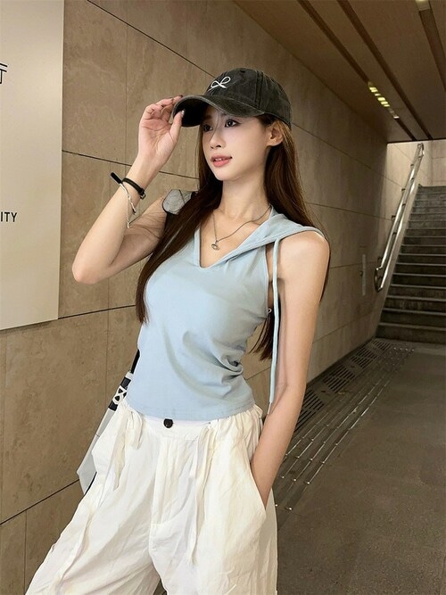 Chick タンクトップ ノースリーブ Camisole with hood / フード付き