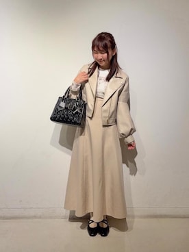 「MAJESTIC LEGON（マジェスティックレゴン）のレディギャザーストラップパンプス（パンプス、ブラック系）」を使った、りっかさん（レディース・156cm）の冬コーディネート