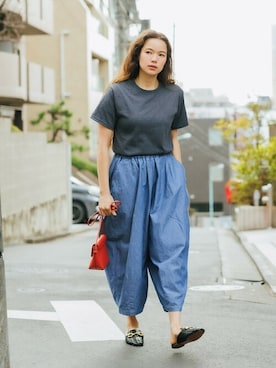 「Champion（チャンピオン）のアイテム」を使った、ROOPTOKYOKSさん（レディース・165cm）の夏コーディネート