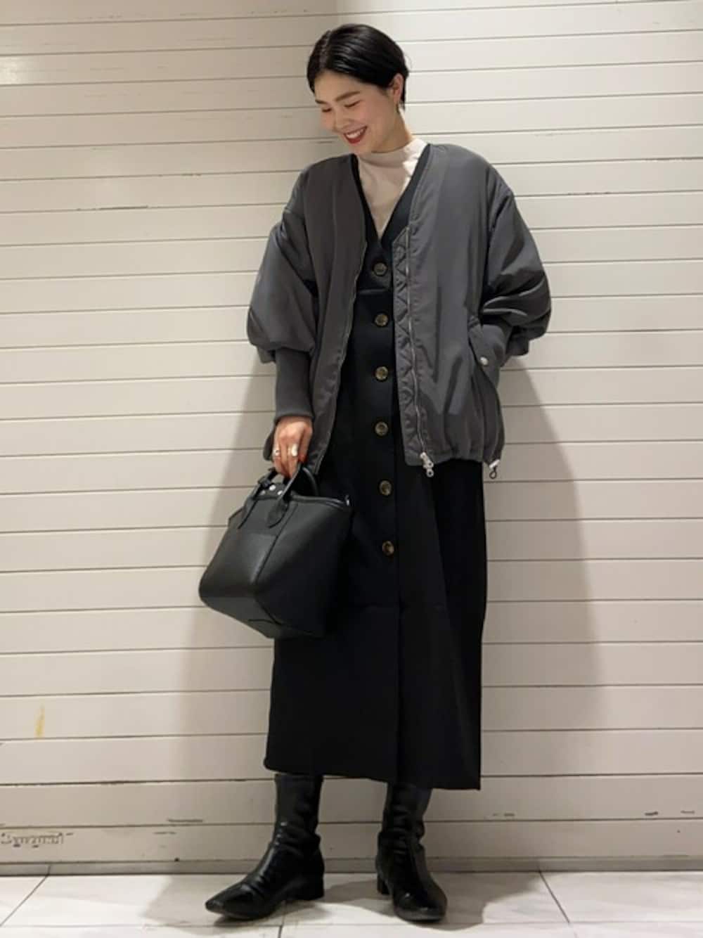 「Green Parks」｜「ELENCARE DUEの・ELENCARE DUE ボリュームスリーブブラウス（シャツ/ブラウス、ベージュ系）」を使った、SAKAWAさん（レディース・161cm）の冬コーディネートの1枚目の写真