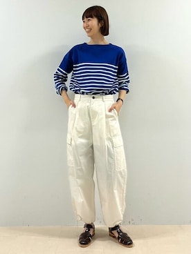 「アイテム（カーゴパンツ、ホワイト系）」を使った、mayuさん（レディース・162cm）の春コーディネート