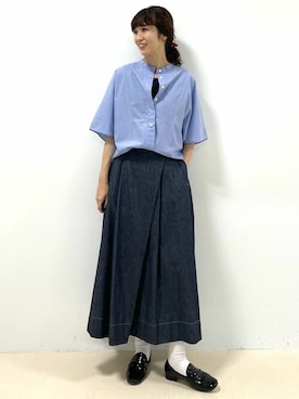 「アイテム（タンクトップ、ブルー系）」を使った、mayuさん（レディース・162cm）の秋コーディネート