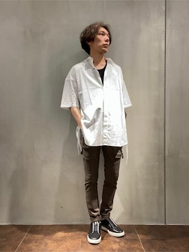 「アイテム（スリッポン）」を使った、TORNADO MART_officialさん（メンズ・174cm）の夏コーディネート