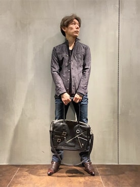 「TORNADO MART（トルネードマート）のアイテム（バッグ）」を使った、TORNADO MART_officialさん（メンズ・174cm）の秋コーディネート
