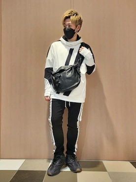 「TORNADO MART（トルネードマート）のアイテム（バッグ）」を使った、TORNADO MART_officialさん（メンズ・170cm）の秋コーディネート