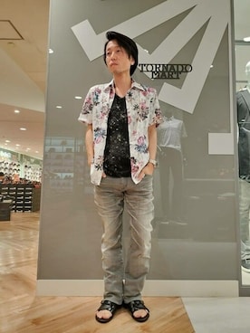 「TORNADO MART（トルネードマート）のアイテム（パンツ）」を使った、TORNADO MART_officialさん（メンズ・161cm）の夏コーディネート