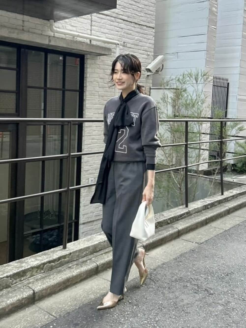 Whim Gazette ナンバリングスウェット