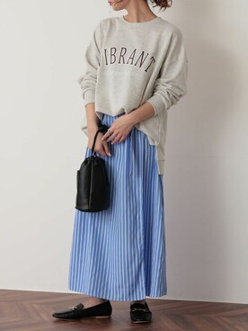 「リエディ」｜「アイテム（スウェット）」を使った、reedit_officialさん（レディース・162cm）の冬コーディネート