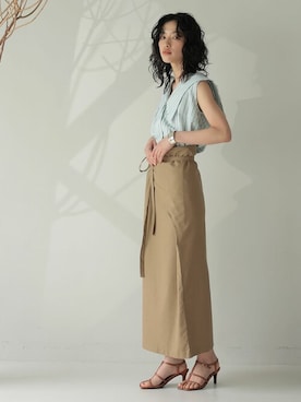 「リエディ」｜「アイテム（アクセサリー）」を使った、reedit_officialさん（レディース・162cm）の春コーディネート