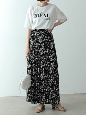 「アイテム（サンダル、グリーン系）」を使った、reedit_officialさん（レディース・162cm）の春コーディネート