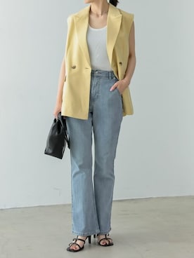 「アイテム（ベスト、イエロー系）」を使った、reedit_officialさん（レディース・162cm）の春コーディネート