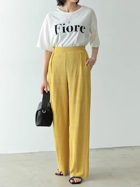 「アイテム（パンツ、イエロー系）」を使った、reedit_officialさん（レディース・162cm）の春コーディネート