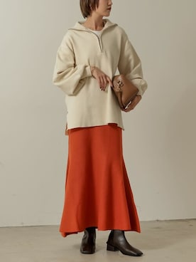 「アイテム（スカート、オレンジ系）」を使った、reedit_officialさん（レディース・162cm）の秋コーディネート