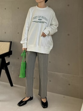 「リエディ」｜「アイテム（スウェット）」を使った、reedit_officialさん（レディース・162cm）の秋コーディネート