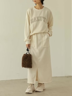 「リエディ」｜「アイテム（スウェット）」を使った、reedit_officialさん（レディース・162cm）の冬コーディネート