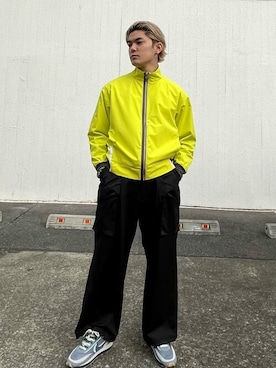 「アイテム（マウンテンパーカー）」を使った、A+TOKYO MENSさん（メンズ・170cm）の春コーディネート