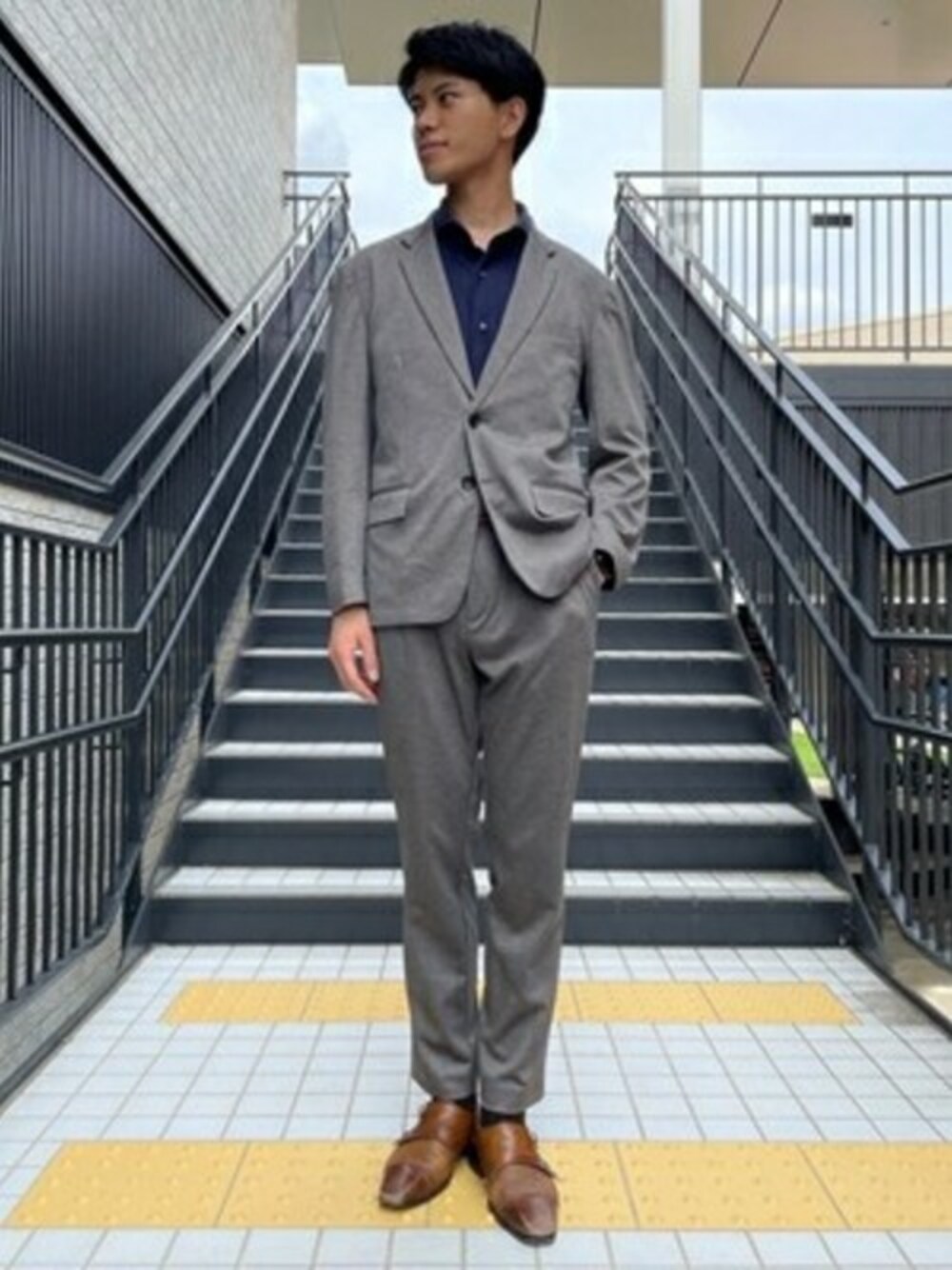 P.S.FA(パーフェクトスーツファクトリー)のスーツ上下Mサイズ 少なから 