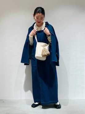 「ONIGIRI（オニギリ）のアイテム」を使った、COMME CA ISM STAFFさん（レディース・151cm）の冬コーディネート