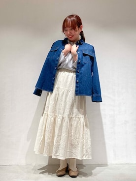 「ONIGIRI（オニギリ）のアイテム（タンクトップ）」を使った、COMME CA ISM STAFFさん（レディース・156cm）の春コーディネート