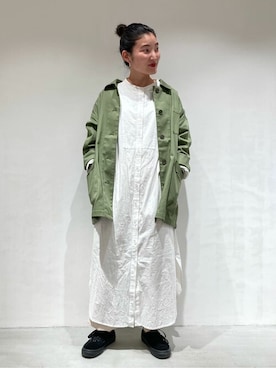 「COMME CA ISM（コムサイズム）のアイテム（シャツワンピース）」を使った、COMME CA ISM STAFFさん（レディース・151cm）の春コーディネート