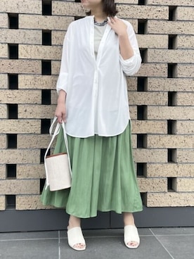 「COMME CA ISM（コムサイズム）のアイテム（バッグ）」を使った、COMME CA ISM STAFFさん（レディース・161cm）の春コーディネート