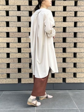 「COMME CA ISM（コムサイズム）のアイテム（バッグ）」を使った、COMME CA ISM STAFFさん（レディース・168cm）の夏コーディネート