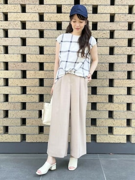 「COMME CA ISM（コムサイズム）のアイテム（帽子）」を使った、COMME CA ISM STAFFさん（レディース・164cm）の夏コーディネート