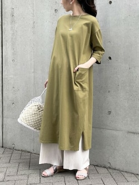 「COMME CA ISM（コムサイズム）のアイテム（ワンピース/ドレス）」を使った、COMME CA ISM STAFFさん（レディース・164cm）の夏コーディネート
