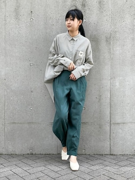 「ビッグシャツ」｜「アイテム（パンプス）」を使った、COMME CA ISM STAFFさん（レディース・163cm）の秋コーディネート
