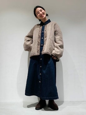 「ナチュラル」｜「アイテム（ムートンコート）」を使った、COMME CA ISM STAFFさん（レディース・151cm）の秋コーディネート
