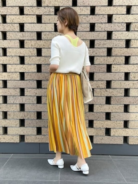 「オレンジスカート」｜COMME CA ISM STAFFさん（レディース・161cm）の春コーディネート