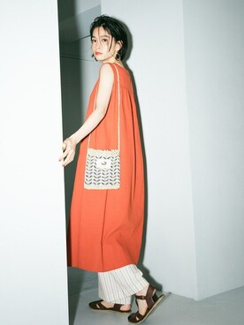 「ONIGIRI（オニギリ）のアイテム（サンダル）」を使った、COMME CA ISM STAFFさん（レディース・162cm）の夏コーディネート