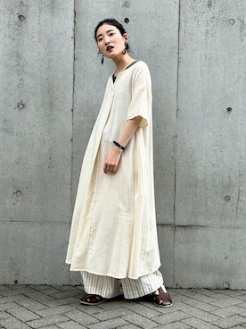 「ONIGIRI（オニギリ）のアイテム（サンダル）」を使った、COMME CA ISM STAFFさん（レディース・151cm）の夏コーディネート