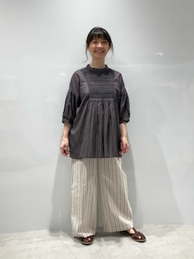 「ONIGIRI（オニギリ）のアイテム（サンダル）」を使った、COMME CA ISM STAFFさん（レディース・160cm）の夏コーディネート