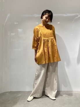 「ONIGIRI（オニギリ）のアイテム（トップス）」を使った、COMME CA ISM STAFFさん（レディース・161cm）の夏コーディネート