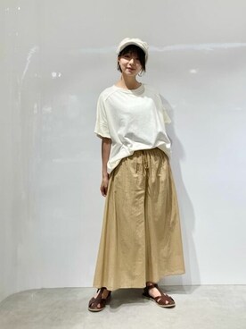 「ONIGIRI（オニギリ）のアイテム（トップス）」を使った、COMME CA ISM STAFFさん（レディース・161cm）の夏コーディネート