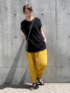 「ONIGIRI（オニギリ）のアイテム（サンダル）」を使った、COMME CA ISM STAFFさん（レディース・164cm）の夏コーディネート