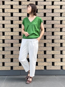 「ONIGIRI（オニギリ）のアイテム（サンダル）」を使った、COMME CA ISM STAFFさん（レディース・168cm）の夏コーディネート