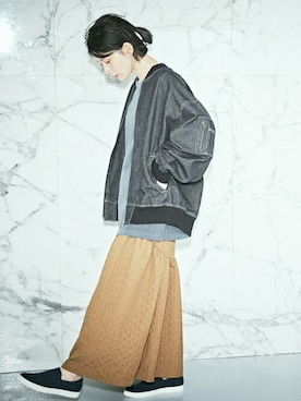 「ONIGIRI（オニギリ）のアイテム（トップス）」を使った、COMME CA ISM STAFFさん（レディース・162cm）の秋コーディネート