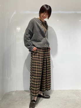 「ONIGIRI（オニギリ）のアイテム（トップス）」を使った、COMME CA ISM STAFFさん（レディース・161cm）の秋コーディネート