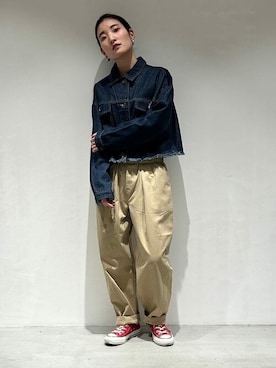 「ONIGIRI（オニギリ）のアイテム（パンツ）」を使った、COMME CA ISM STAFFさん（レディース・151cm）の冬コーディネート