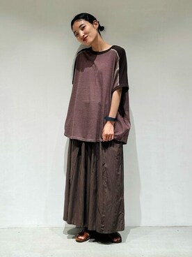 「ONIGIRI（オニギリ）のアイテム（パンツ）」を使った、COMME CA ISM STAFFさん（レディース・151cm）の夏コーディネート