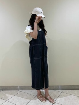 「ONIGIRI（オニギリ）のアイテム」を使った、COMME CA ISM STAFFさん（レディース・167cm）の夏コーディネート