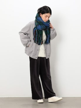 「ONIGIRI（オニギリ）のアイテム（パンツ）」を使った、COMME CA ISM STAFFさん（レディース・161cm）の冬コーディネート